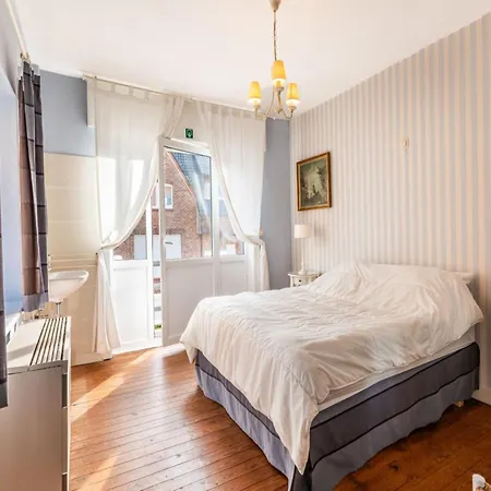 Near De Panne With Sea Views, Cleaning Included Villa *