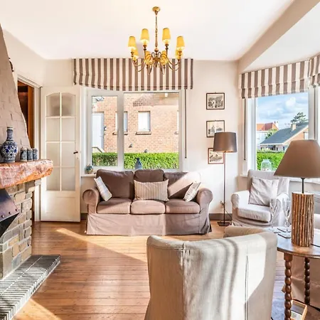 Near De Panne With Sea Views, Cleaning Included *