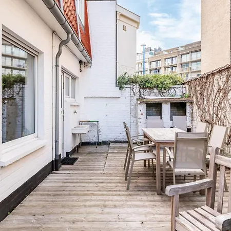 Near De Panne With Sea Views, Cleaning Included